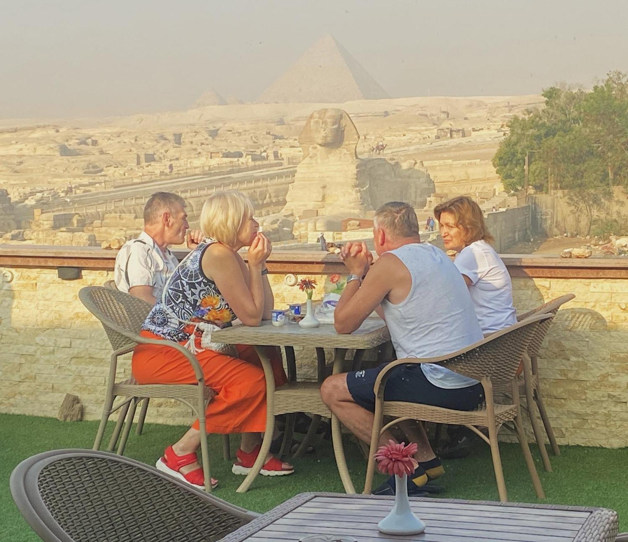 Seven Pyramids Panoramic View Inn Kafret el-Gabal Dış mekan fotoğraf