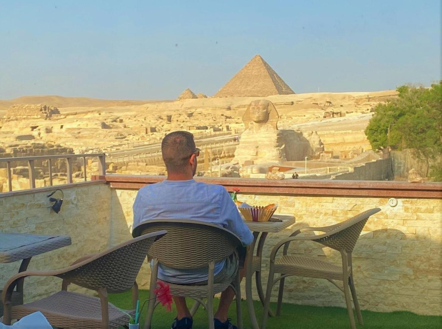 Seven Pyramids Panoramic View Inn Kafret el-Gabal Dış mekan fotoğraf
